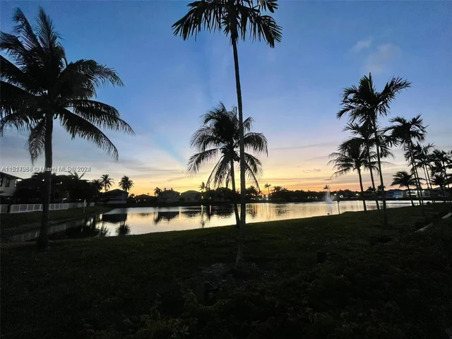 4457 SW 160th Ct, Miami FL 33185