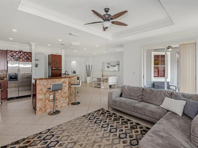 4457 SW 160th Ct, Miami FL 33185