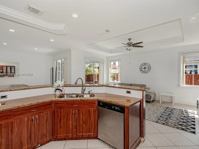 4457 SW 160th Ct, Miami FL 33185