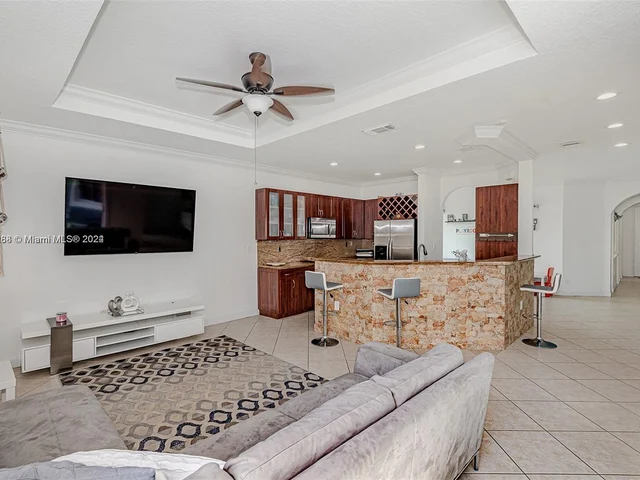 4457 SW 160th Ct, Miami FL 33185