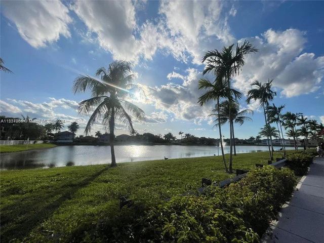 4457 SW 160th Ct, Miami FL 33185
