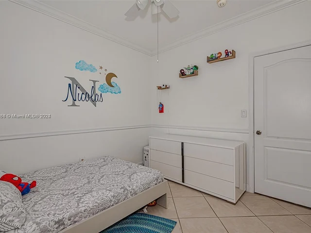 4457 SW 160th Ct, Miami FL 33185