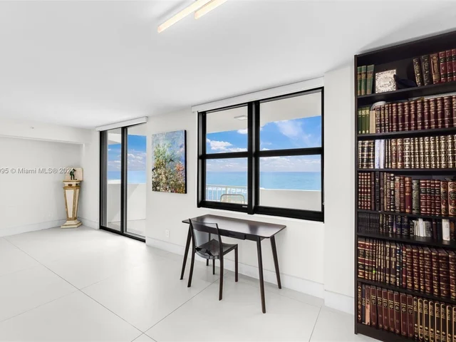 4301 Collins Ave # 705, Miami Beach FL 33140