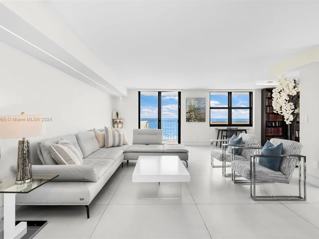 4301 Collins Ave # 705, Miami Beach FL 33140