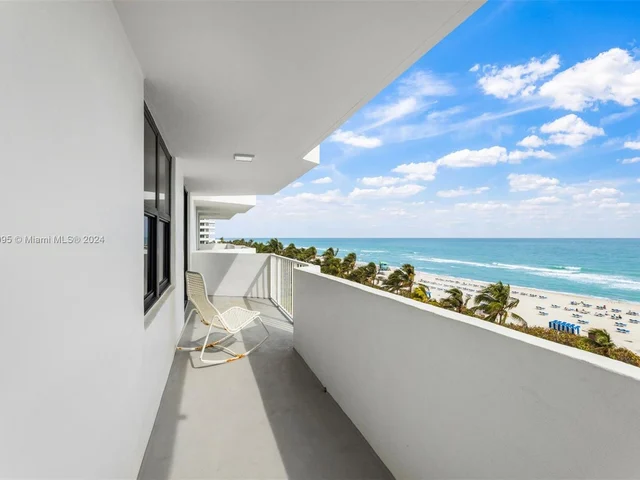 4301 Collins Ave # 705, Miami Beach FL 33140