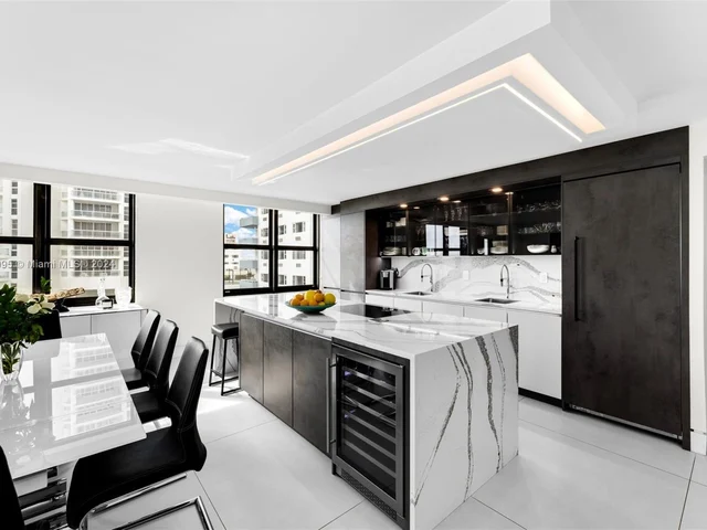 4301 Collins Ave # 705, Miami Beach FL 33140