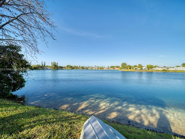 16330 SW 109th Ave, Miami FL 33157