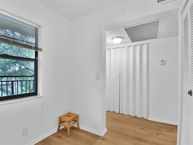 10501 W Broward Blvd # 304, Plantation FL 33324