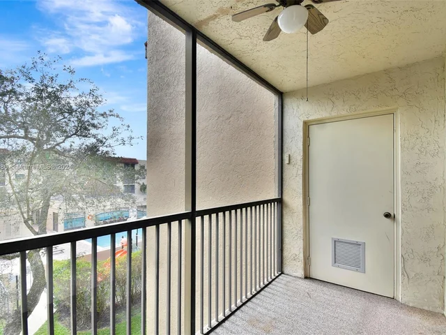 10501 W Broward Blvd # 304, Plantation FL 33324