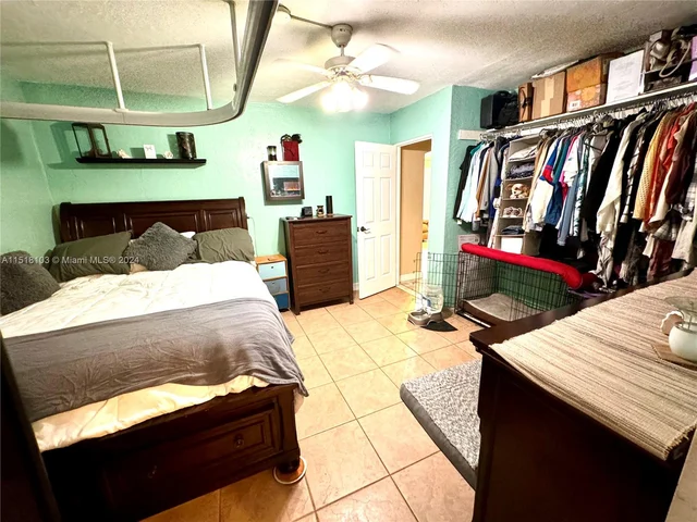 821 E 16th Pl, Hialeah FL 33010