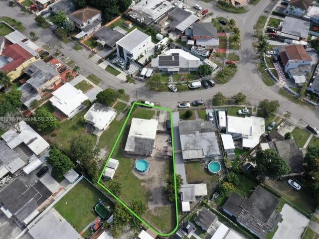 821 E 16th Pl, Hialeah FL 33010