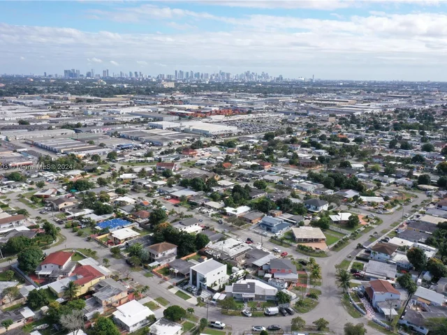 821 E 16th Pl, Hialeah FL 33010