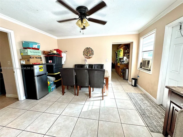 821 E 16th Pl, Hialeah FL 33010
