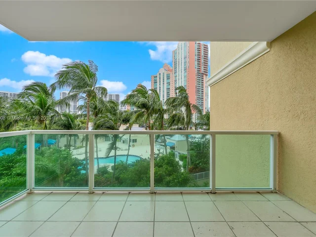 3340 NE 190th St # 502, Aventura FL 33180