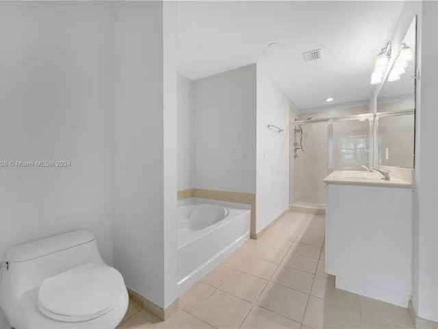 3340 NE 190th St # 502, Aventura FL 33180