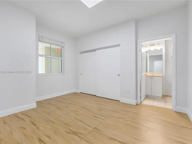 3340 NE 190th St # 502, Aventura FL 33180