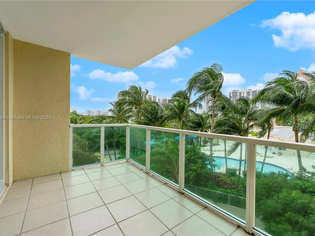 3340 NE 190th St # 502, Aventura FL 33180