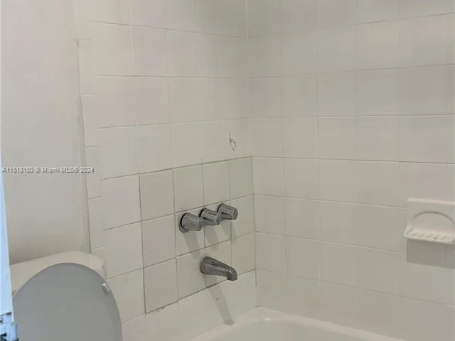 250 180th Dr # 552, Sunny Isles Beach FL 33160