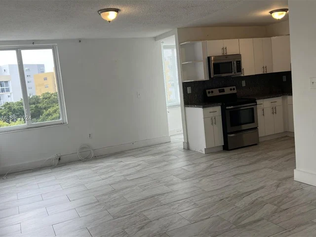 250 180th Dr # 552, Sunny Isles Beach FL 33160