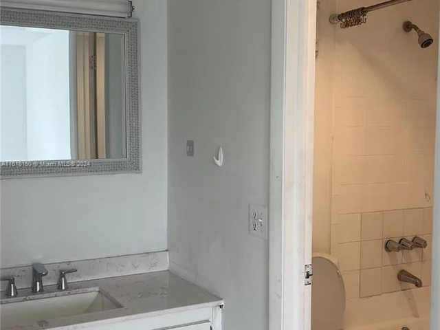 250 180th Dr # 552, Sunny Isles Beach FL 33160