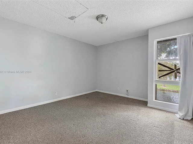 878 NW 81st Way, Plantation FL 33324