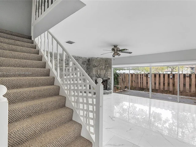 878 NW 81st Way, Plantation FL 33324