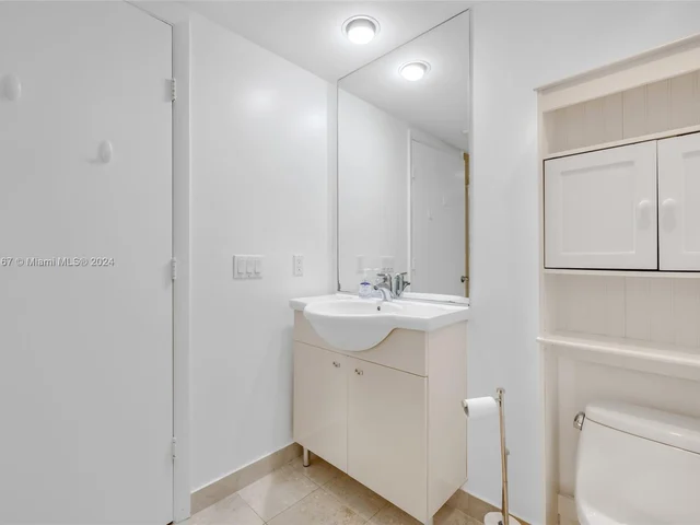 1830 S Ocean Dr # 2806, Hallandale Beach FL 33009