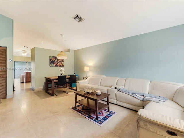 13868 SW 151st Ct, Miami FL 33196