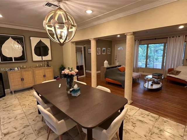 441 Sansovino Ave, Coral Gables FL 33146