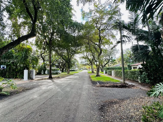 441 Sansovino Ave, Coral Gables FL 33146