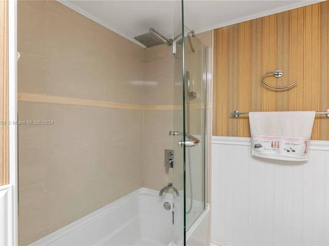 2301 S Ocean Dr # 1806, Hollywood FL 33019