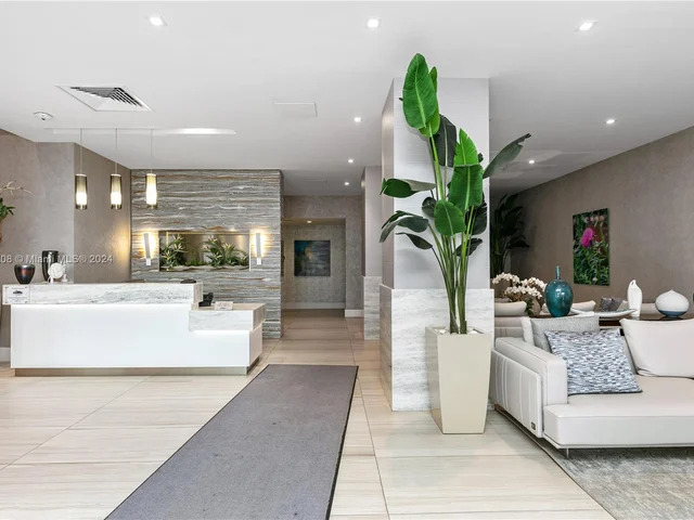 2301 S Ocean Dr # 1806, Hollywood FL 33019