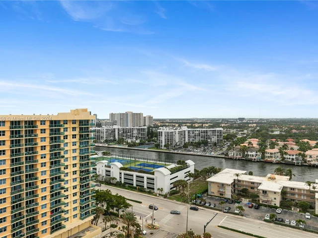 2301 S Ocean Dr # 1806, Hollywood FL 33019