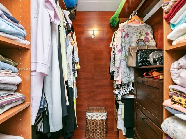 2301 S Ocean Dr # 1806, Hollywood FL 33019