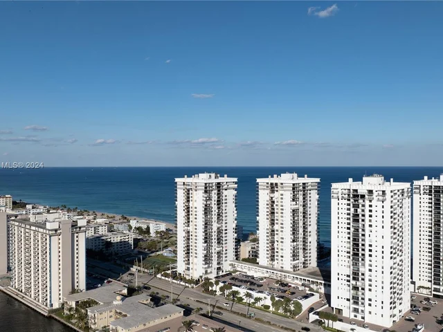2301 S Ocean Dr # 1806, Hollywood FL 33019
