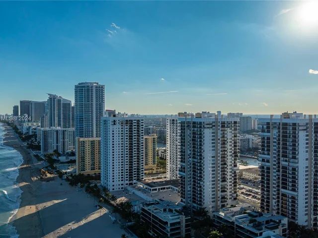 2301 S Ocean Dr # 1806, Hollywood FL 33019