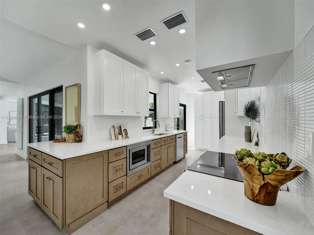 1466 NE 55th St, Fort Lauderdale FL 33334