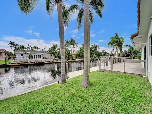 1466 NE 55th St, Fort Lauderdale FL 33334