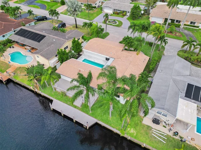 1466 NE 55th St, Fort Lauderdale FL 33334