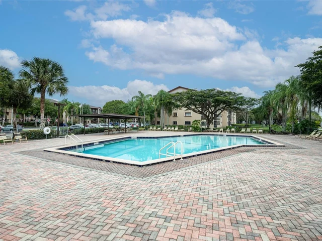 701 SW 141st Ave # 412R, Pembroke Pines FL 33027
