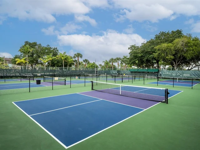 701 SW 141st Ave # 412R, Pembroke Pines FL 33027