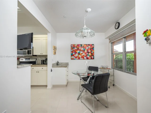 701 SW 141st Ave # 412R, Pembroke Pines FL 33027