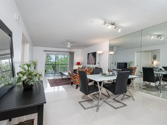 701 SW 141st Ave # 412R, Pembroke Pines FL 33027