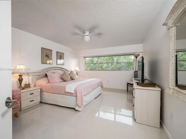 701 SW 141st Ave # 412R, Pembroke Pines FL 33027