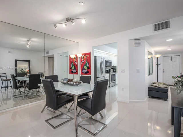 701 SW 141st Ave # 412R, Pembroke Pines FL 33027