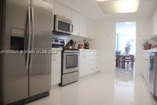 5255 Collins Ave # 3C, Miami Beach FL 33140