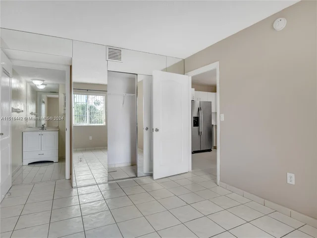 4691 NW 9th St # 202, Miami FL 33126