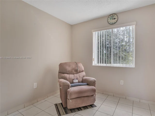 4691 NW 9th St # 202, Miami FL 33126