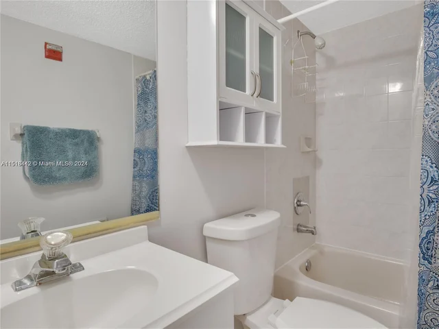 4691 NW 9th St # 202, Miami FL 33126