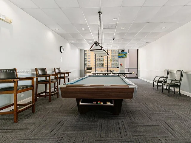 2401 S Ocean Dr # 1106, Hollywood FL 33019